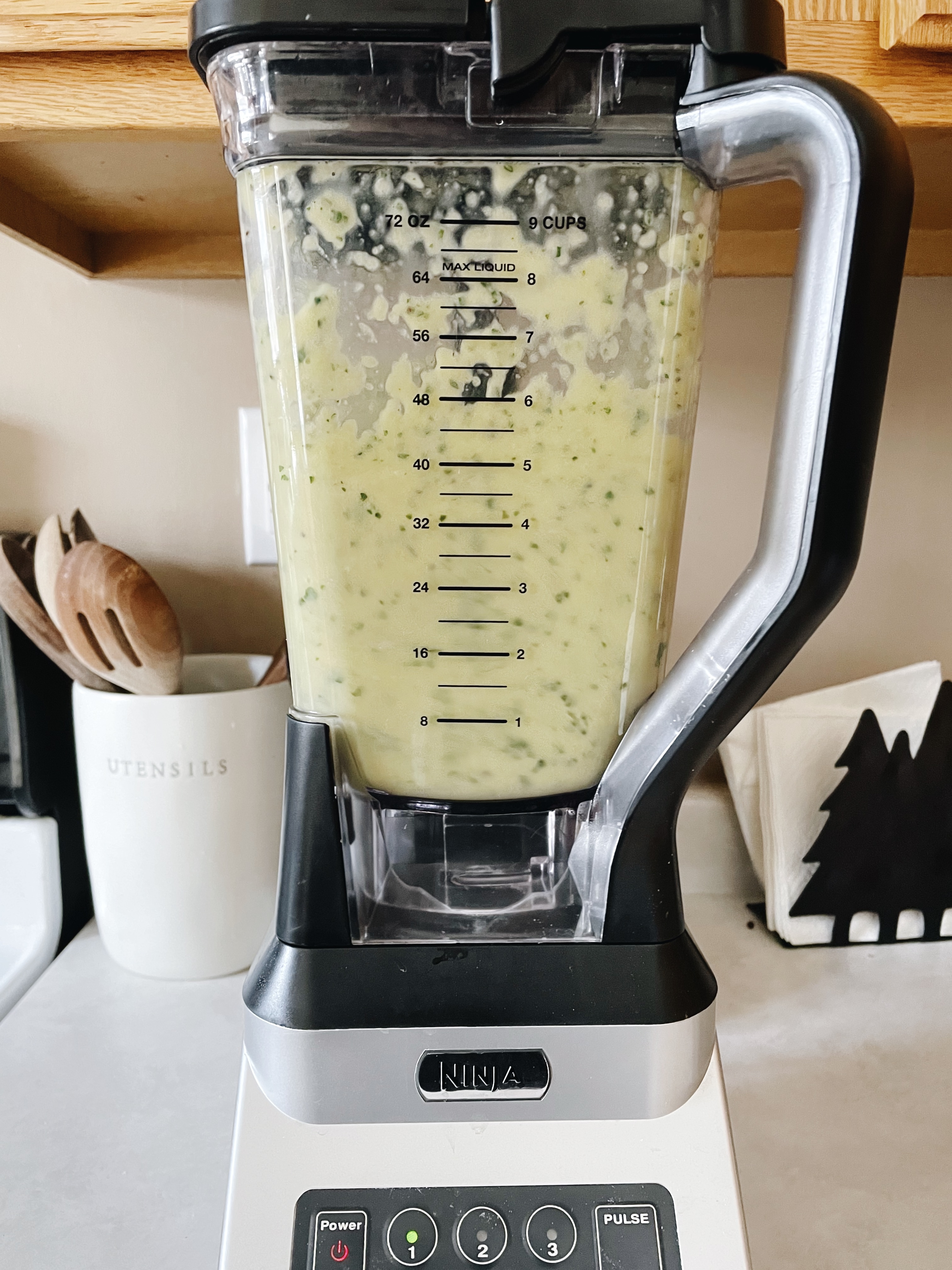 Ninja Blender to blend up an easy everyday green smoothie